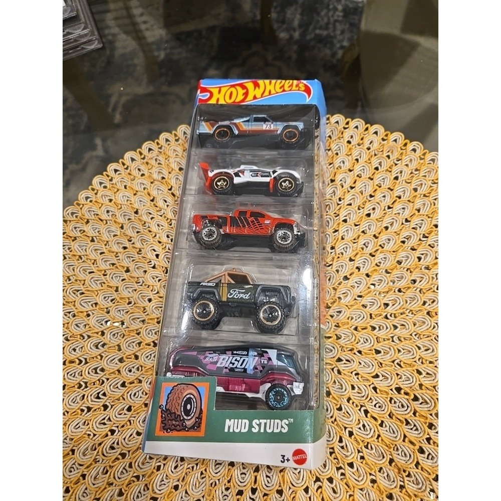 NEW Hot Wheels Mud Studs 5-Pack CHEVY SILVERADO, 73 JEEP J10 CUSTOM, FORD BRONCO